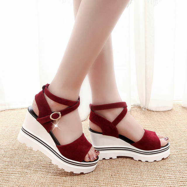 Nowy tytuł produktu: Damskie sandały na platformie z wysokimi obcasami koreańskiego stylu bez palców Muffin w letnim stylu - Wianko - 5