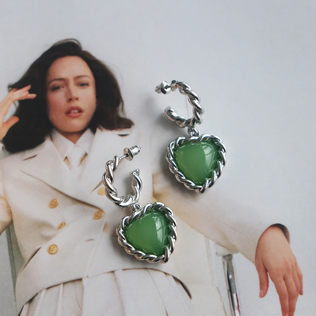 Kolorowy wisiorek z zielonym sercem - biżuteria vintage dla kobiet - Wianko - 4