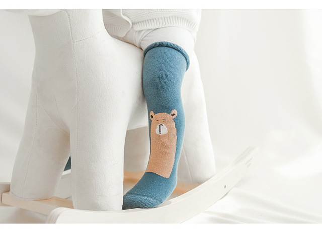Grube czyste bawełniane pończochy dla nowonarodzonych dzieci - długie miękkie skarpetki dziecięce z ochraniaczami na kolana w dziecięcych wzorach - Wianko - 16