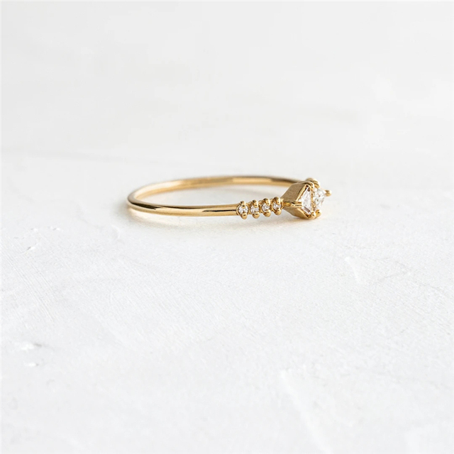 Rozwinięty tytuł produktu: Prosty pierścionek obrączkowy dla kobiet z cyrkoniami, wykonany ze srebra próby 925, trendy biżuteria ślubna i zaręczynowa - Wianko - 2