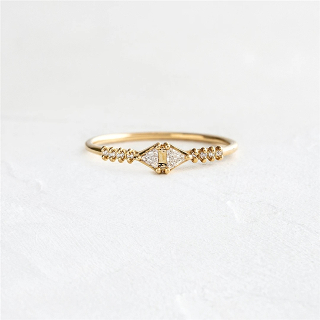 Rozwinięty tytuł produktu: Prosty pierścionek obrączkowy dla kobiet z cyrkoniami, wykonany ze srebra próby 925, trendy biżuteria ślubna i zaręczynowa - Wianko - 1
