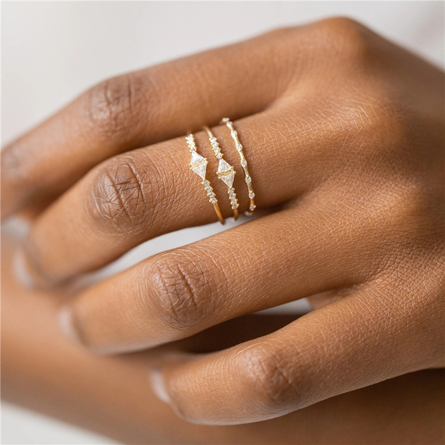 Rozwinięty tytuł produktu: Prosty pierścionek obrączkowy dla kobiet z cyrkoniami, wykonany ze srebra próby 925, trendy biżuteria ślubna i zaręczynowa - Wianko - 5