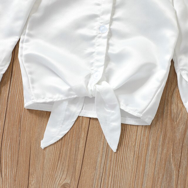 Zestaw ubrań dla niemowląt: Dwuczęściowy jesienno-bawełniany strój dla dziewcząt: koszula z długim rękawem w jednolitym kolorze z klapą i spodenki jeansowe z guzikami - Wianko - 11