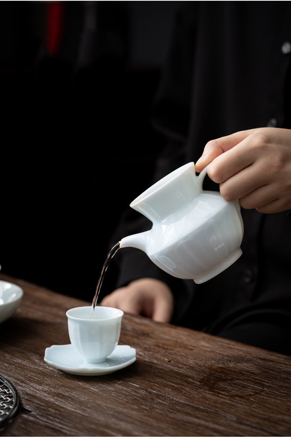 Duża ceramiczna filiżanka do herbaty chińskiej PINNY 260 ml celadon Kung Fu Chahai z cienką oprawką i retro wzorem - tradycyjne naczynie do picia - Wianko - 8