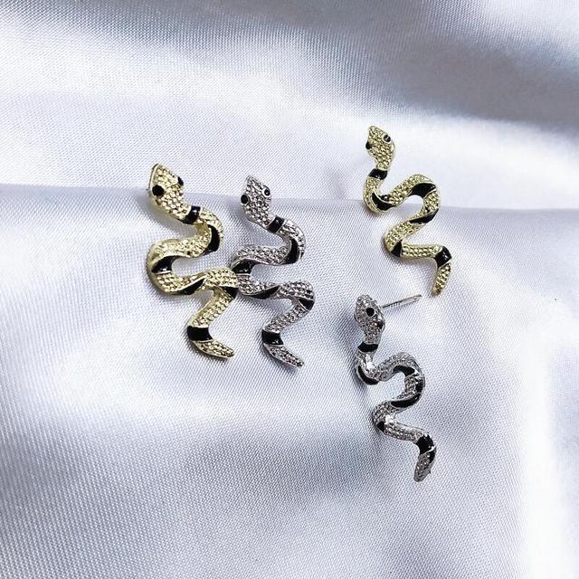 Nowoczesne złote srebrne kolczyki z wężem dla kobiet - Moda na geometryczne kolczyki ze zwierzętami - Wianko - 6