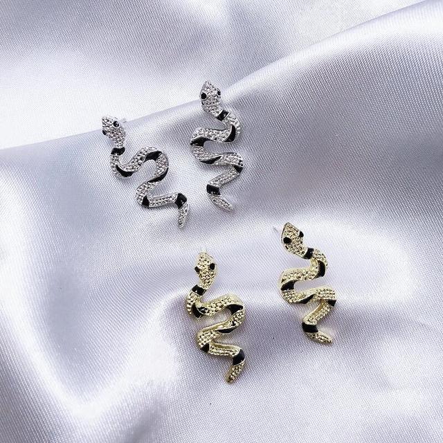 Nowoczesne złote srebrne kolczyki z wężem dla kobiet - Moda na geometryczne kolczyki ze zwierzętami - Wianko - 5