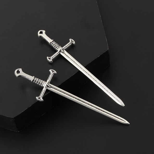 15 sztuk srebrny krzyż miecz Charm - złącze broń wisiorki DIY Metal Handmade - męski prezent biżuteryjny - Wianko - 4