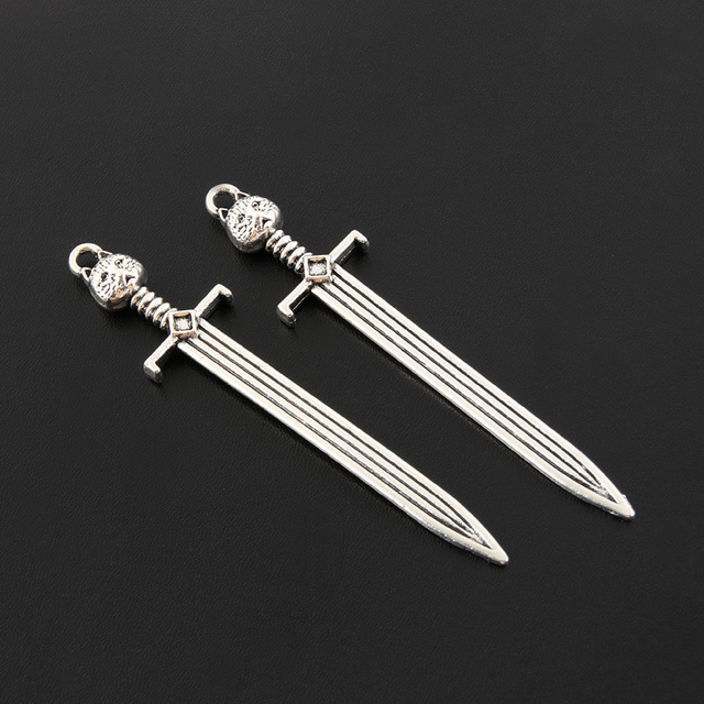 15 sztuk srebrny krzyż miecz Charm - złącze broń wisiorki DIY Metal Handmade - męski prezent biżuteryjny - Wianko - 6