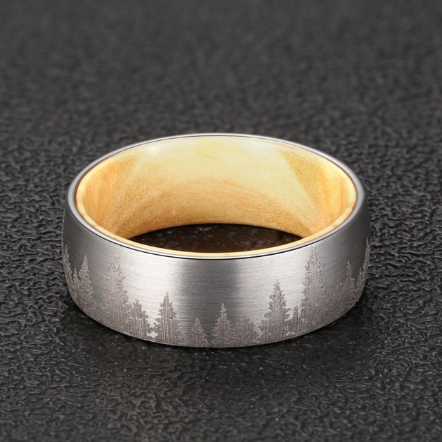 Pierścień z litego drewna Oliver, szerokość 8mm, wykończenie matowe, wygrawerowany naturalny las - rozmiar 6-14 - Wianko - 3