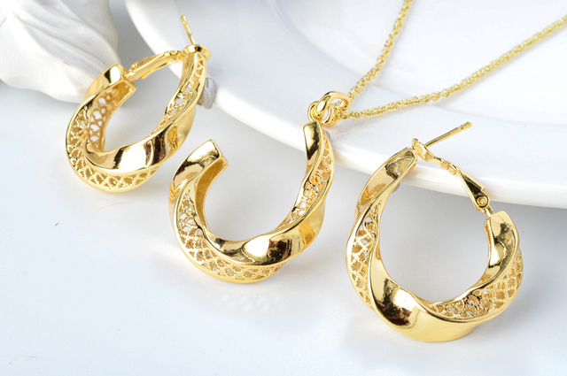 Klasyczne zestawy biżuterii dla kobiet - kolczyki i naszyjnik ze złotym wiszącym romantycznym motywem na wesele i rocznicę - Wianko - 6