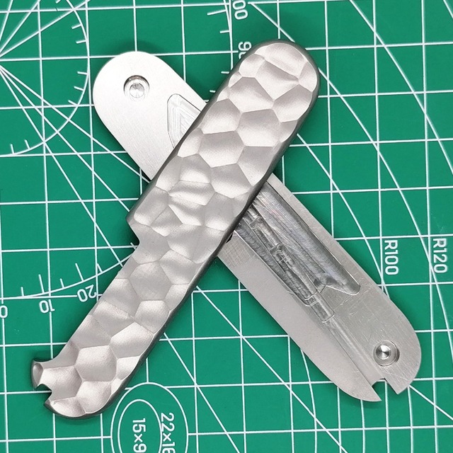 Waga TC4 z tytanu, pęsetą i wykałaczką 91mm - Victorinox nóż oficerski - Wianko - 1