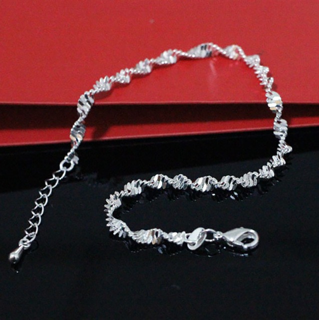 Modna srebrna bransoletka na kostkę z łańcuszkiem i znaczkiem stóp - biżuteria dla kobiet - Wianko - 4