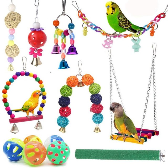 Klatka papugi zabawkowa z 13 niezawodnymi i żucia-huśtawkami, wiszącymi, drewnianymi koralikami, piłką z dzwonkiem - losowy kolor - Wianko - 1