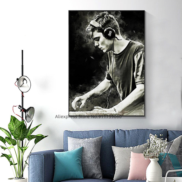 Plakat Martin Garrix - DJ, piosenkarka, gwiazda muzyki - malarstwo na płótnie do dekoracji wnętrz, idealne zdjęcie ściennie do salonu - prezent artykułowy - Wianko - 1