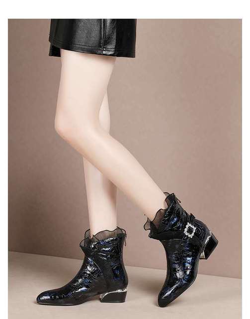 Nowoczesne, krótkie buty z grubym obcasem i średniej długości cholewką dla kobiet na jesień i zimę - Wianko - 21