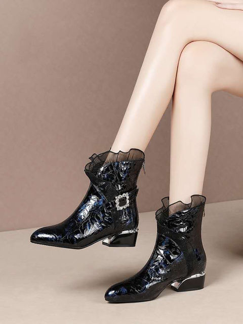 Nowoczesne, krótkie buty z grubym obcasem i średniej długości cholewką dla kobiet na jesień i zimę - Wianko - 26