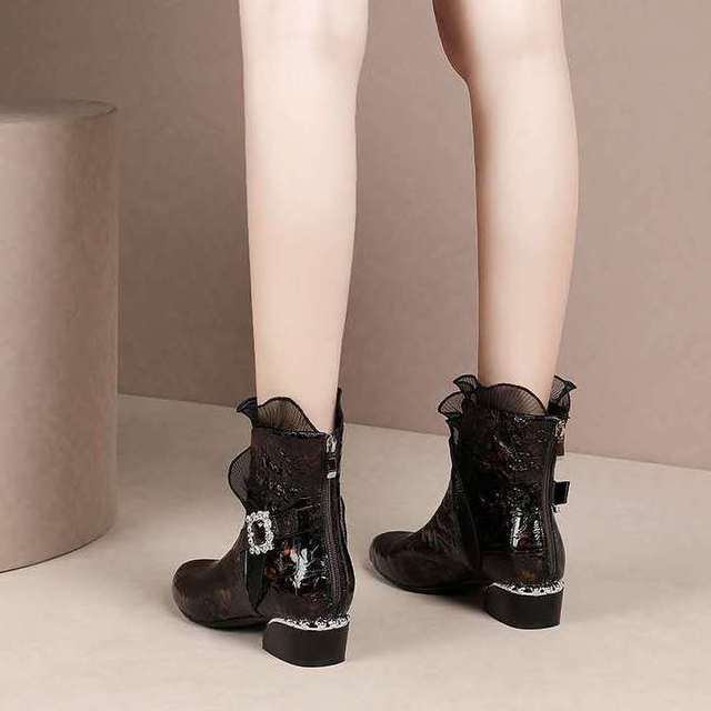 Nowoczesne, krótkie buty z grubym obcasem i średniej długości cholewką dla kobiet na jesień i zimę - Wianko - 24