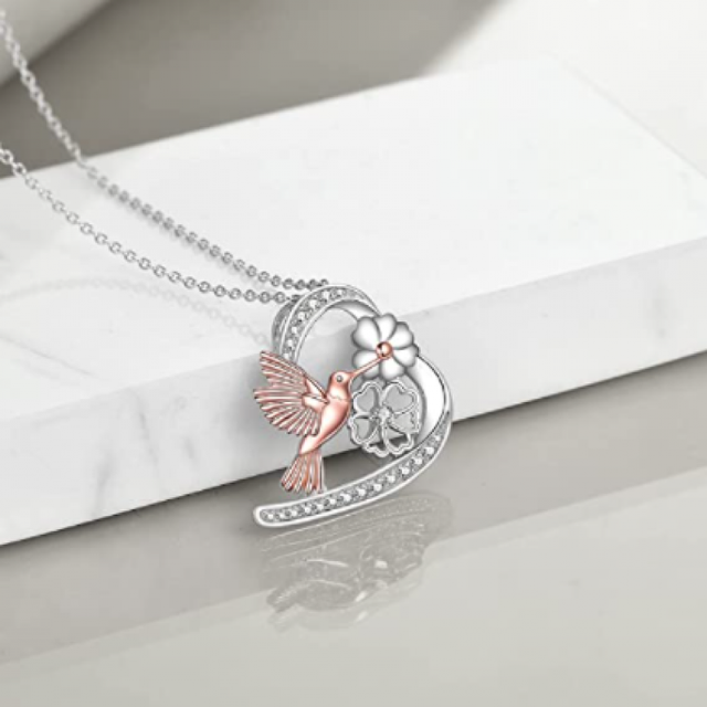 Elegancki naszyjnik z kolibrem w kształcie serca i kryształowym kwiatem - Wianko - 4