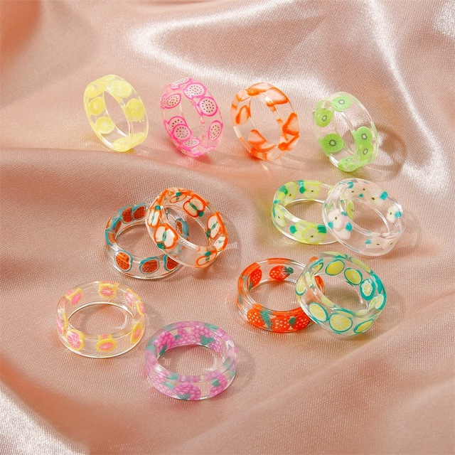 Grube okrągłe pierścienie z kolorowymi owoce, Akrylowe pierścienie w letnich kolorach dla kobiet, Okrągłe pierścienie z estetycznymi owoce w letnich kolorach - Wianko - 9