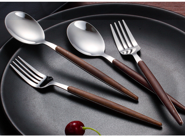 Zestaw naczyń obiadowych, nóż do kotletów i widelec w stylu zachodnim, wykonane z imitacji drewna ze stali nierdzewnej 304 - Wianko - 32