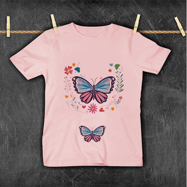 Nowa koszulka dziecięca z motywem roślin, kwiatów, motyli i alfabetu - lato 2021 - Wianko - 21