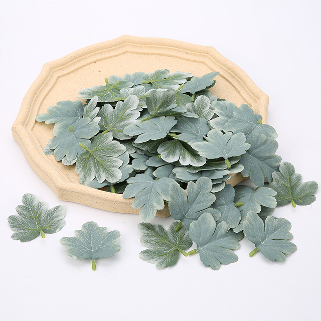 10 sztuk sztucznych liści klonu do jesiennych dekoracji - Wianko - 17
