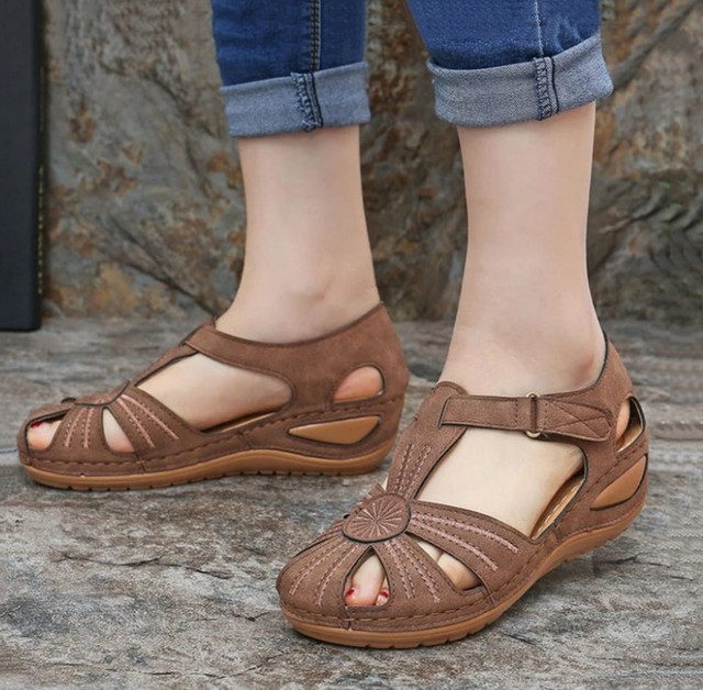 Nowe miękkie sandały damskie Retro z klinowym obcasem i platformą dla kobiet w stylu Gladiator Sandalias Mujer - Wianko - 2