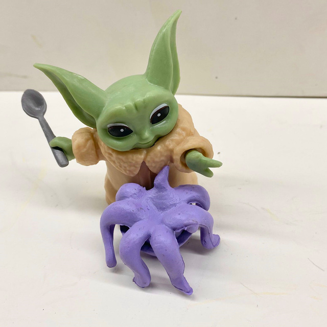 Zestaw 8 figurek Disney Star Wars – Yoda, Mandalorian, Kawaii Manga – idealny prezent dla dziecka na Boże Narodzenie (5-6cm) - Wianko - 2