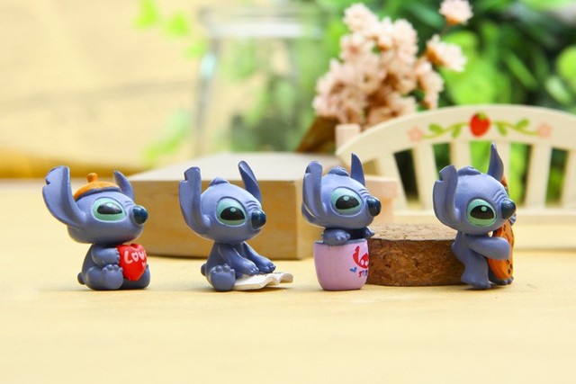 Disney Mini Stitch - zestaw 4 figurki zabawek, modele lalki dekoracyjne, idealne jako prezent na Boże Narodzenie - Wianko - 5