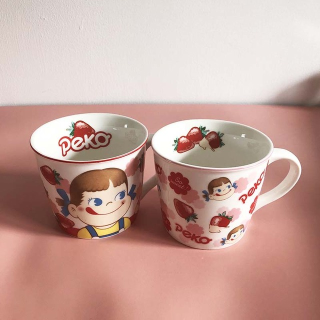 Ceramiczny kubek do kawy mlecznej o truskawkowym wyglądzie, z motywem anime dla dziewczynek, odporny na wysoką temperaturę - różowy, idealny do domu, szkoły, studentów i dzieci - Wianko - 7