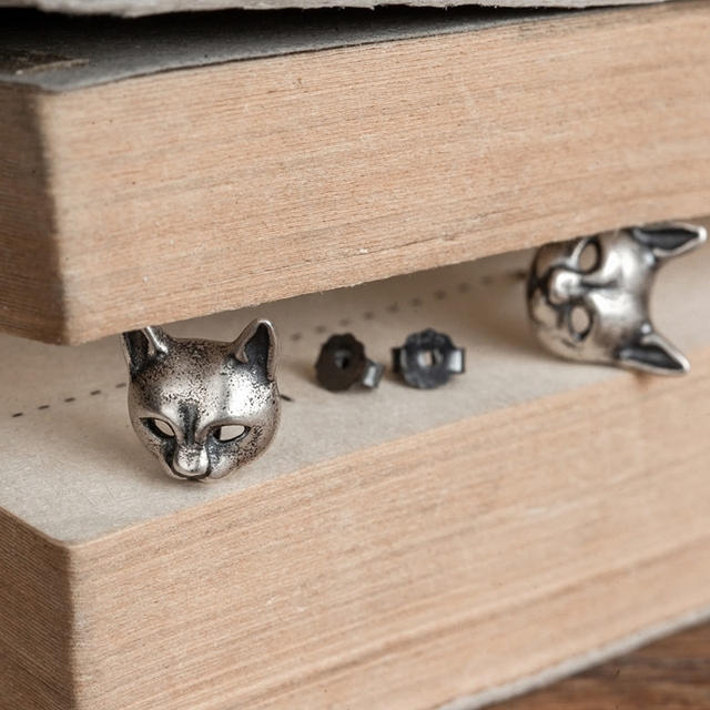 Kolczyki damskie kota ze srebra 925 ze zapięciem sztyft, retro styl, punkowy trend, wysoka jakość - Wianko - 2