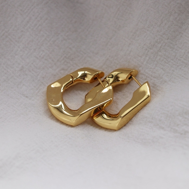 Kolczyki wiszące z mosiądzu w kształcie litery U, ozdobione 18k złotem - biżuteria kreatywna, idealna na imprezę, inspirująca się stylem boho, trendy wśród koreańskich i japońskich influencerów - Wianko - 5