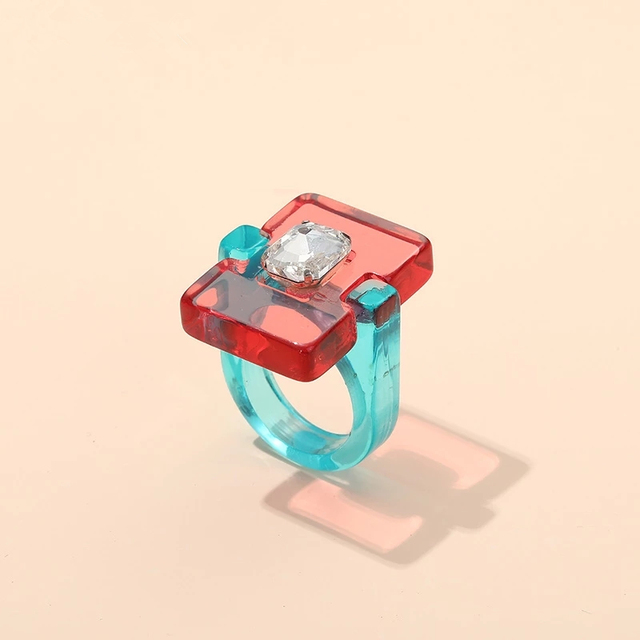 Pierścień damski HUANZHI 2021 - letnie trendy, kolorowe i transparentne, wykonany z żywicy akrylowej, w geometrycznym kształcie kwadratu, ozdobiony rhinestonami - Wianko - 5