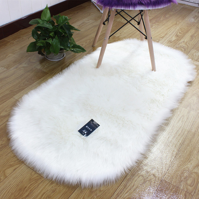 Dywany: Owalne miękkie białe dywaniki z futra Faux kożuch do salonu i sypialni - Wianko - 9