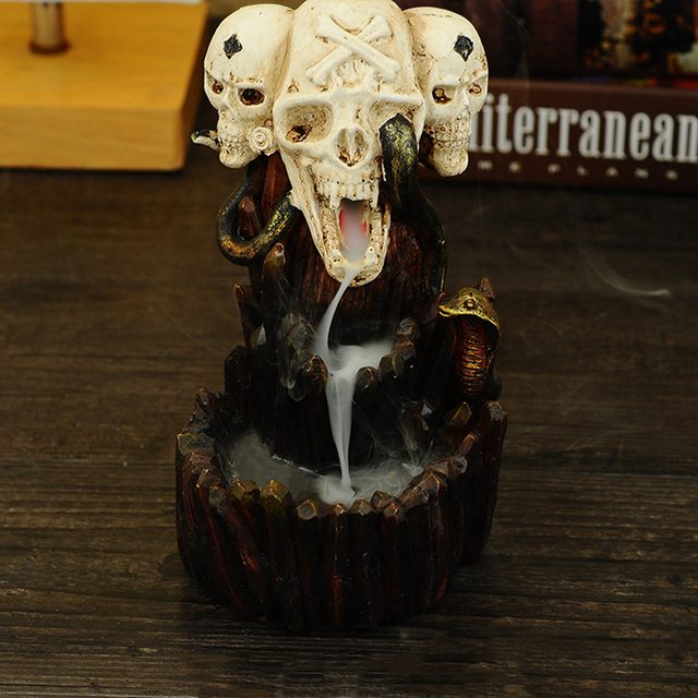 Palnik ceramiczny czaszka do kadzideł Halloween - dekoracja wodospadu pachnącego mieszanej gra stożka - Wianko - 1