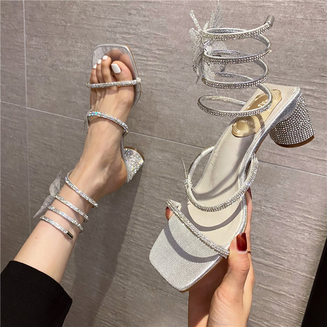 Wiosenno-letnie damskie sandały luksusowej mody 2021 z oczkami węża, motylem i grubymi obcasami - Wianko - 15