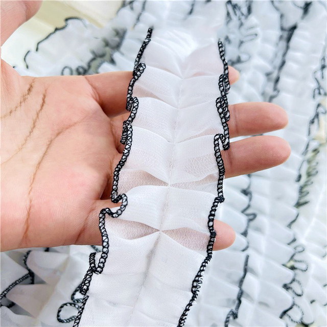 Plisowana koronka z falbanami i aplikacją, biała dwustronna wstążka, idealna do sukni ślubnej i wyrobów krawieckich DIY - Wianko - 1