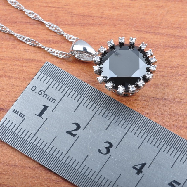 Zestaw biżuterii w kolorze srebrnym z naturalnym kryształem: naszyjnik, wisiorek, kolczyki, pierścień - Wianko - 4