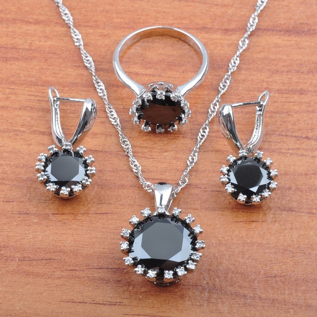 Zestaw biżuterii w kolorze srebrnym z naturalnym kryształem: naszyjnik, wisiorek, kolczyki, pierścień - Wianko - 1