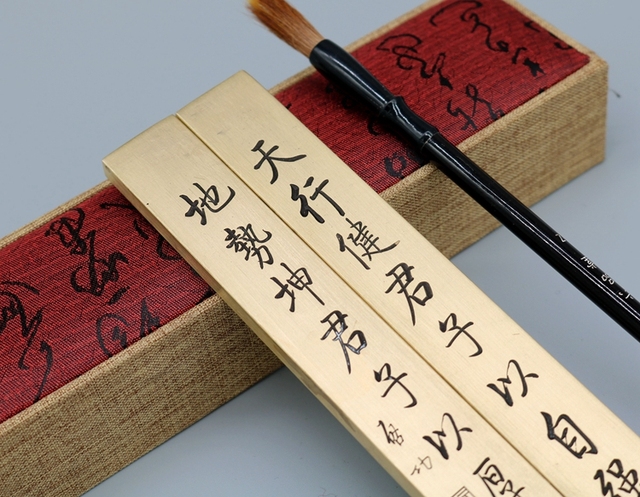 Mosiężna waga papieru z vintage chińskim malarstwem tuszem - rzeźba kaligrafii - Wianko - 7