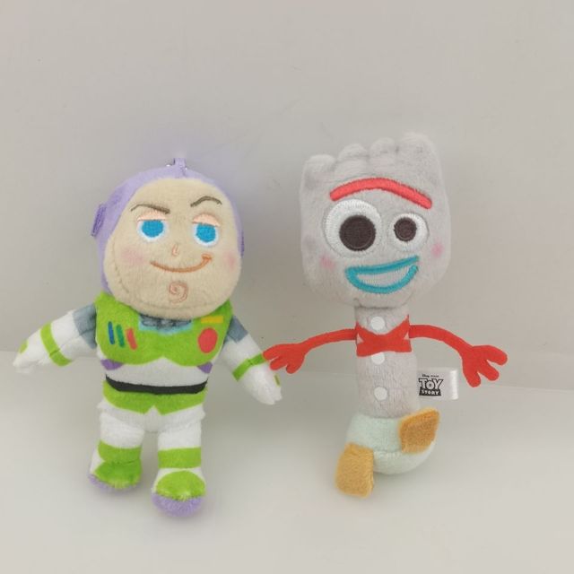 Pluszowa lalka Disney Toy Story - truskawkowy Miś Hudi Buzz Lightyear Sullivan, wisiorek z trzema oczami - Wianko - 4