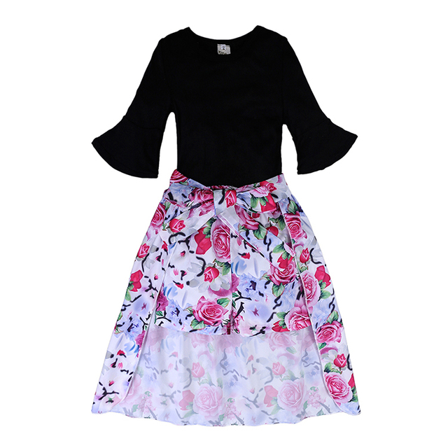 Zestaw ubrań dla dziewczynki: czarne bluzki, kwiatowe szorty, spódnica jaskółczy ogon - Wianko - 3
