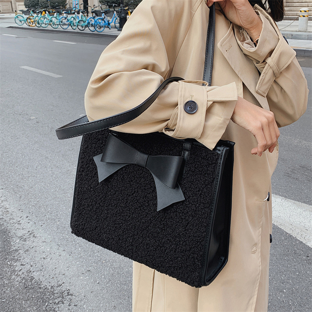 Nowa zimowa damska pluszowa torba na ramię w projekcie luksusowym i wysokiej jakości wykonana ze skóry PU. Modny design w czystym kolorze, ozdobiony wełnianym łukiem. Duża pojemność i wytrzymałość - Wianko - 8