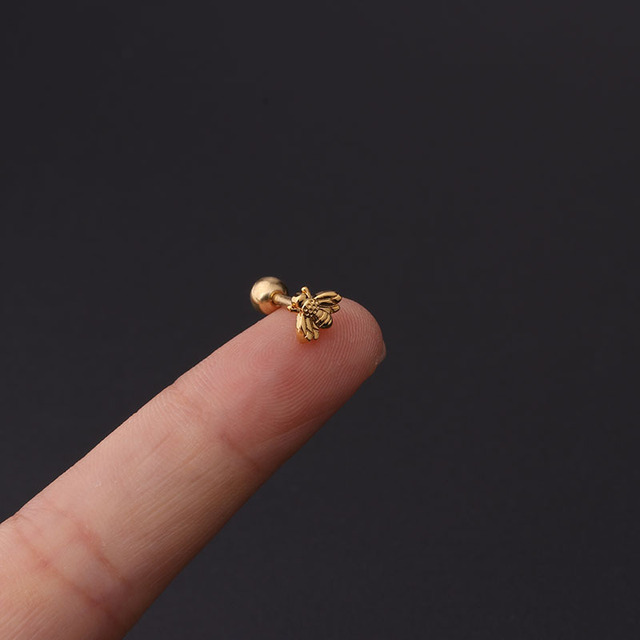 Kolczyki złotej gwiazdy z kwiatowym motywem na chrząstce ucha - 1 sztuka - Wianko - 21