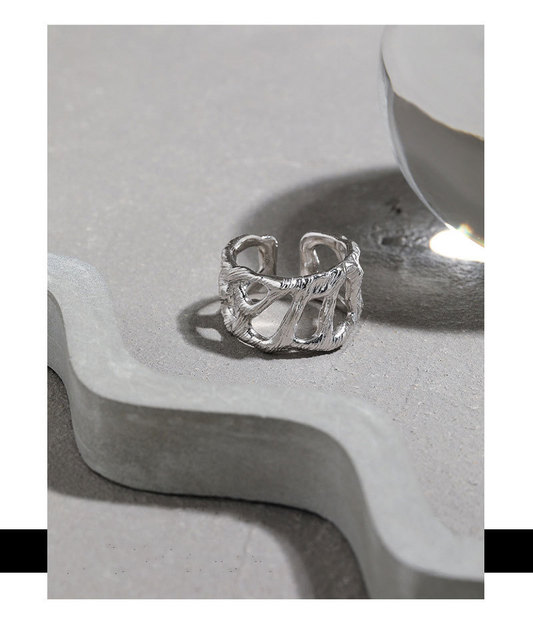 Pierścień S'STEEL z wydrążonym projektem, wykonany z srebra 925 dla kobiet - minimalizm i luksus w biżuterii ślubnej 2021 - Wianko - 12
