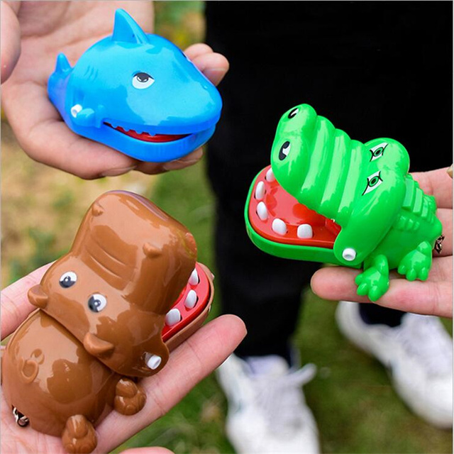 Kreatywna zabawka dla dzieci - Mini krokodyl ugryź dentystę w usta! - Wianko - 2