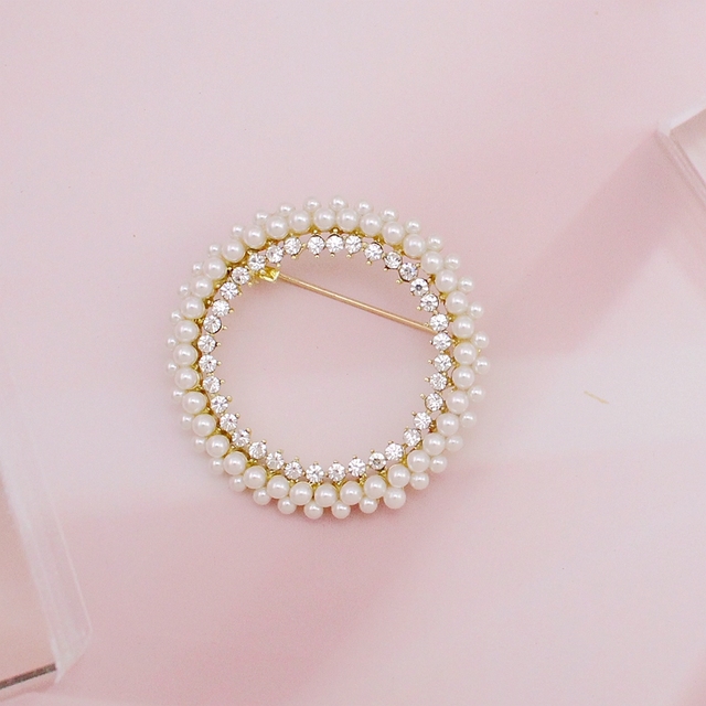 Okrągła broszka na ślub z małymi perłami, zroszona broszka wieniec bukiet, ozdobiona kryształkami Rhinestone - Wianko - 10