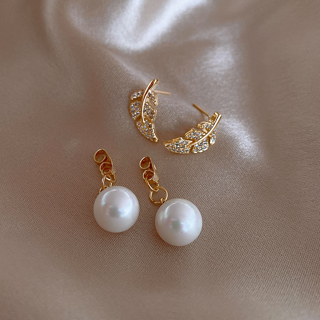 Rozukształtna perła wiszące kolczyki z elegancką konstrukcją dla kobiet - Wianko - 5