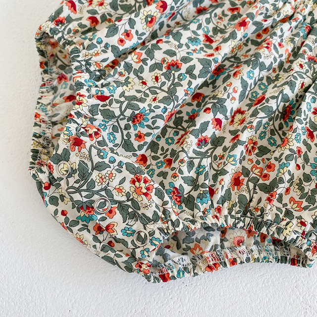 Nowy zestaw dla dziewczynki: letni garnitur z krótkim rękawem - koszula w kropki + kombinezon w kwiaty - Wianko - 10