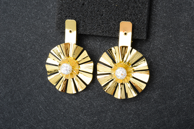 Kolczyki klipsy z kryształem cyrkon, wzór kwiatowy, duży rozmiar, biżuteria dla kobiet - Wianko - 1